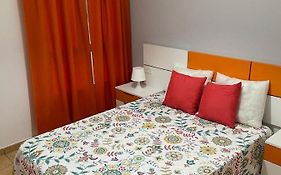 APARTAMENTO SOL Y PLAYA CON PISCINA y WIFI